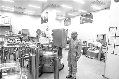 數(shù)智技術(shù)賦能，打造化妝品“透明工廠”新模式——技術(shù)轉(zhuǎn)讓方案解析